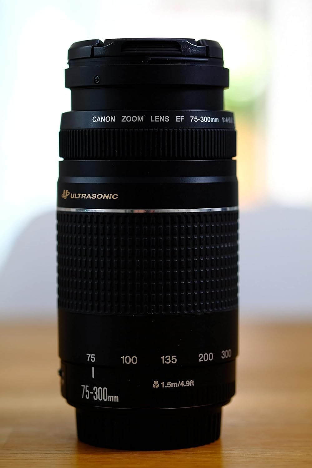 Canon EF 75-300 mm f/4-5.6 III Telephoto Zoom Lens for Canon SLR