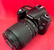 Demo Nikon D90 DSLR Camera with Nikon AF-S DX NIKKOR 18-105mm f/3.5-5.6G VR Lens C26