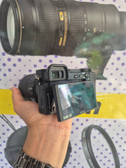 Sony alpha 6400 mirrorless camera with 3.5-5.6/18-135mm OSS lens