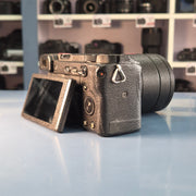 Pre-owned Sony Alpha A6400 + 18-135mm OSS lens AS88