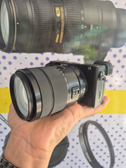 Sony alpha 6400 mirrorless camera with 3.5-5.6/18-135mm OSS lens